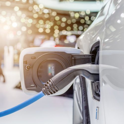 V USA vznikne celostátní síť nabíjecích stanic pro elektromobily