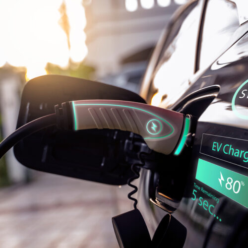 Nový pohled na elektromobily: poslouží jako zdroj energie pro domácnosti