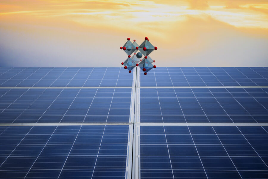 Čeká solární panely renesance? Nový „zázračný“ materiál slibuje menší rozměry, větší výkon, nižší cenu i tisknutelnou technologii! Na trhu mohou být už příští rok
