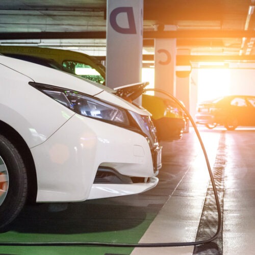 Vodíkové vs. elektrické automobily. Který typ se vyplatí více a jak je to doopravdy s ekologičností?