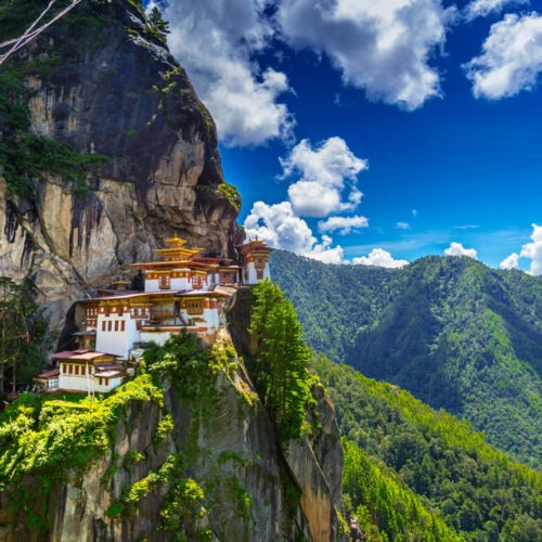 Bhútán je první uhlíkově negativní zemí světa. Vítejte v nejzelenějším státě