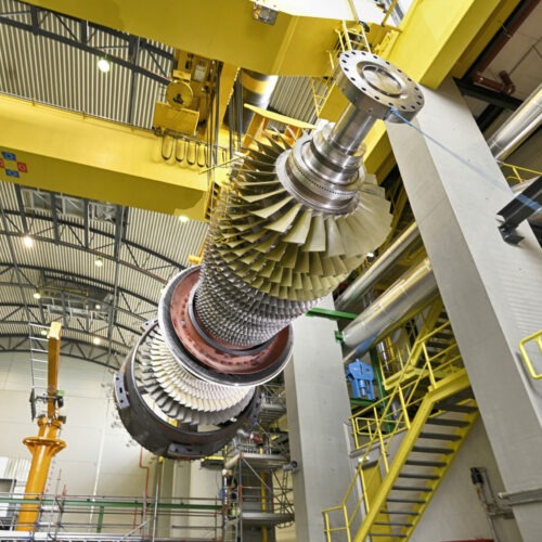 Vídeňská plynová elektrárna už vyrábí energii i z vodíku