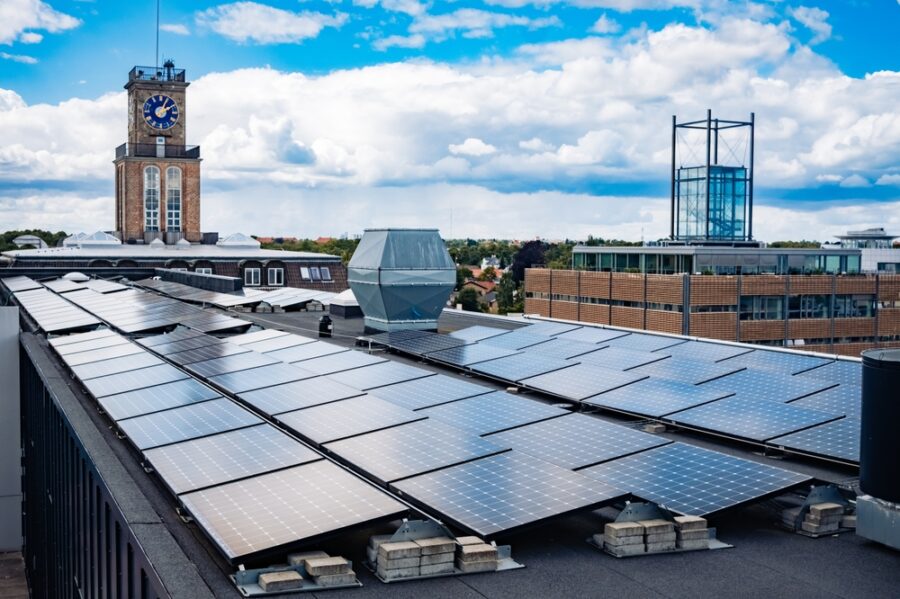 Peníze docházejí rychleji, než se čekalo. Dotace na fotovoltaiku budou možná nižší