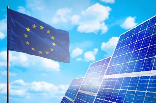 2021 byl v Evropě rekordním rokem pro fotovoltaiku, Evropa chce ale zvyšovat tempo